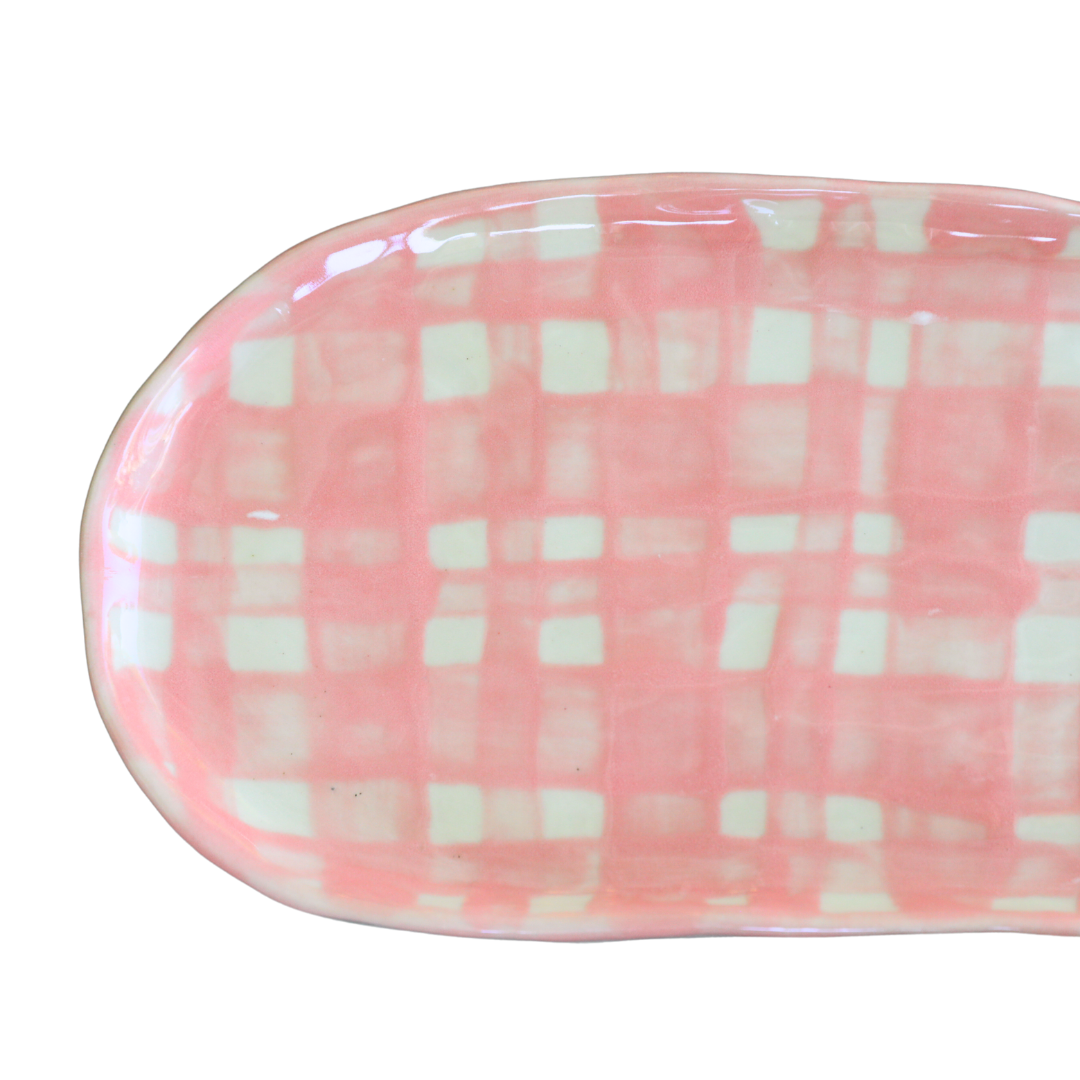 pink gingham jewelry plate
