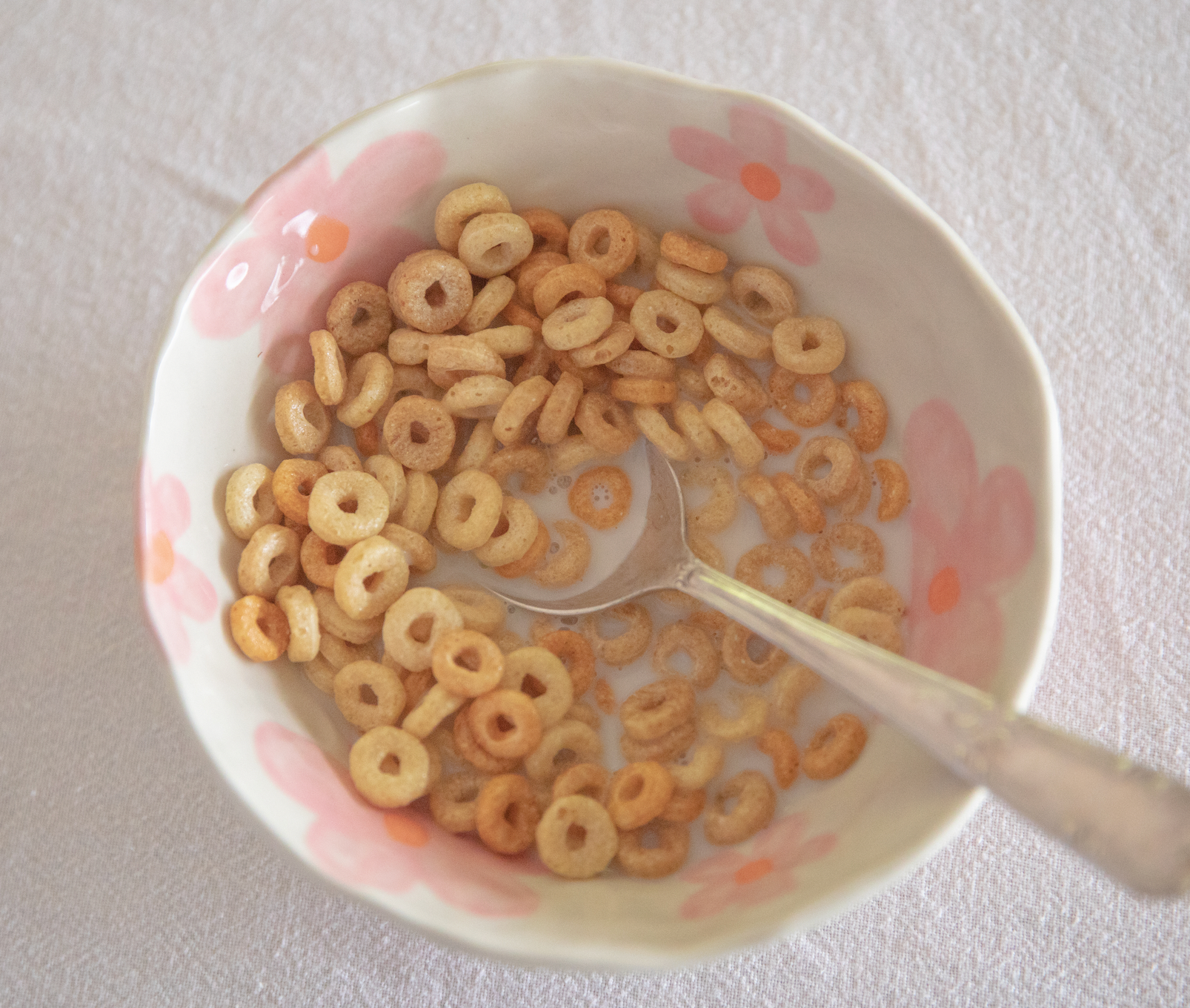 pink daisy breakfast bowl